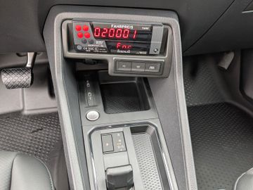 Volkswagen Caddy Taxi Maxi Hale Taxameter,Dachzeichen,Navi