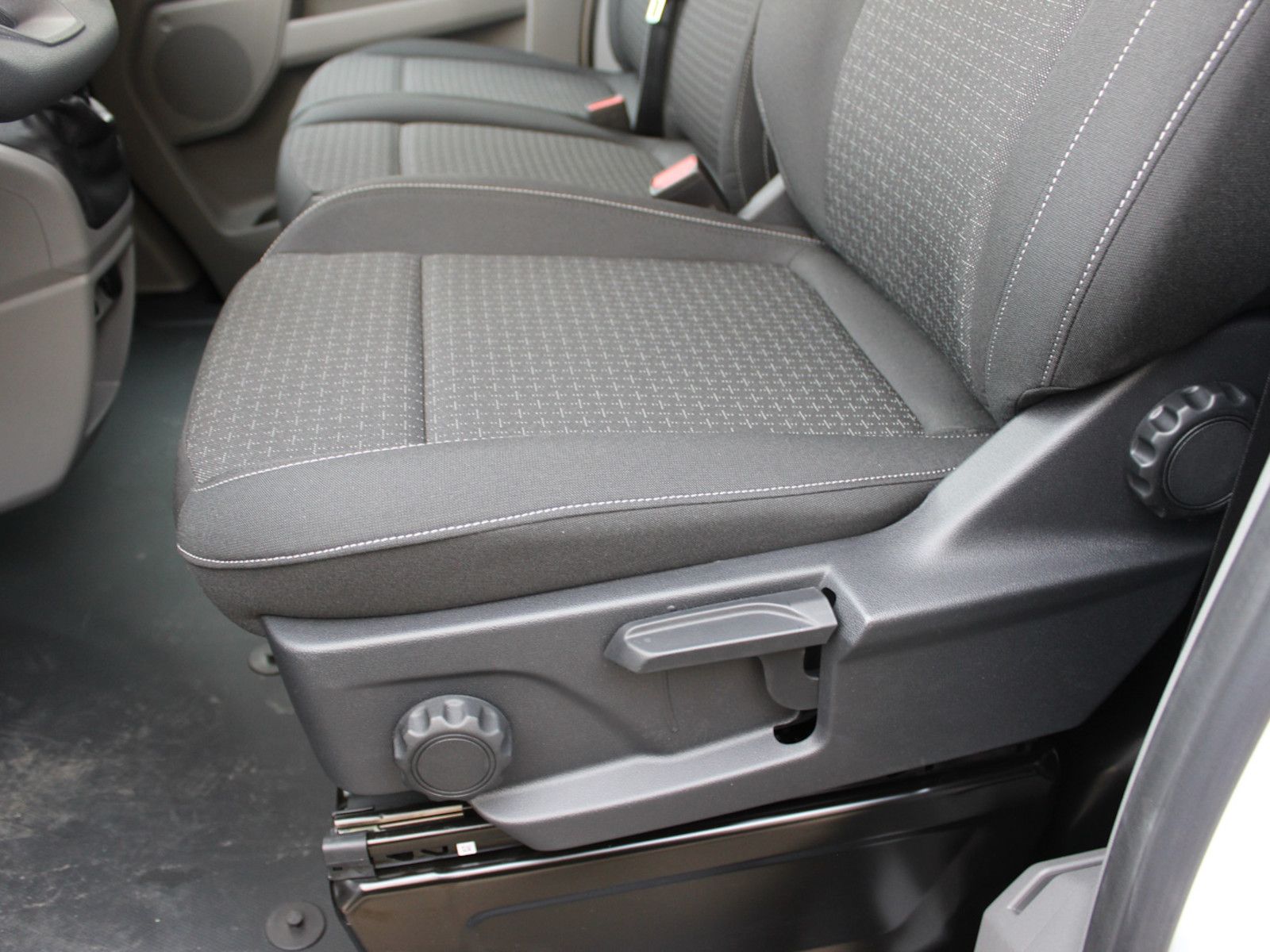 Fahrzeugabbildung Ford Transit Custom Kasten 280 L1 Basis 2,0EcoBlue