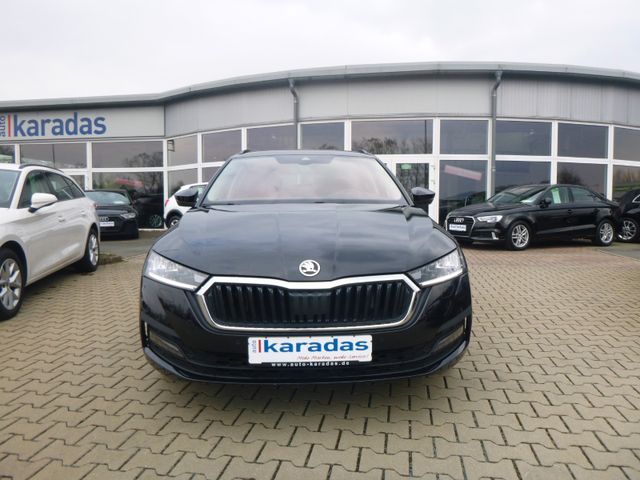 Fahrzeugabbildung Skoda Octavia Combi 2.0 TDI, Clever>AUT/AHK/PANO/ACC<
