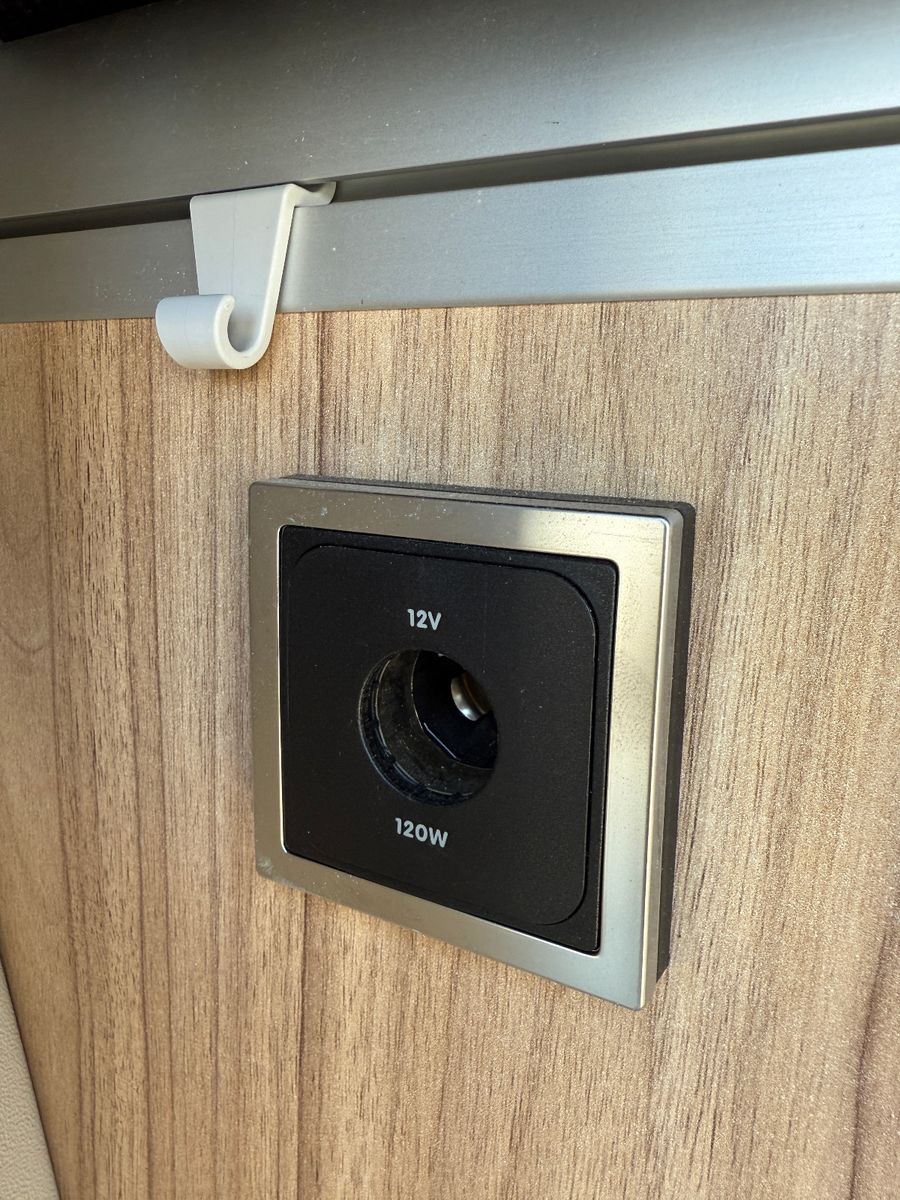 Fahrzeugabbildung HYMER / ERIBA / HYMERCAR Sydney GT 60 Limited