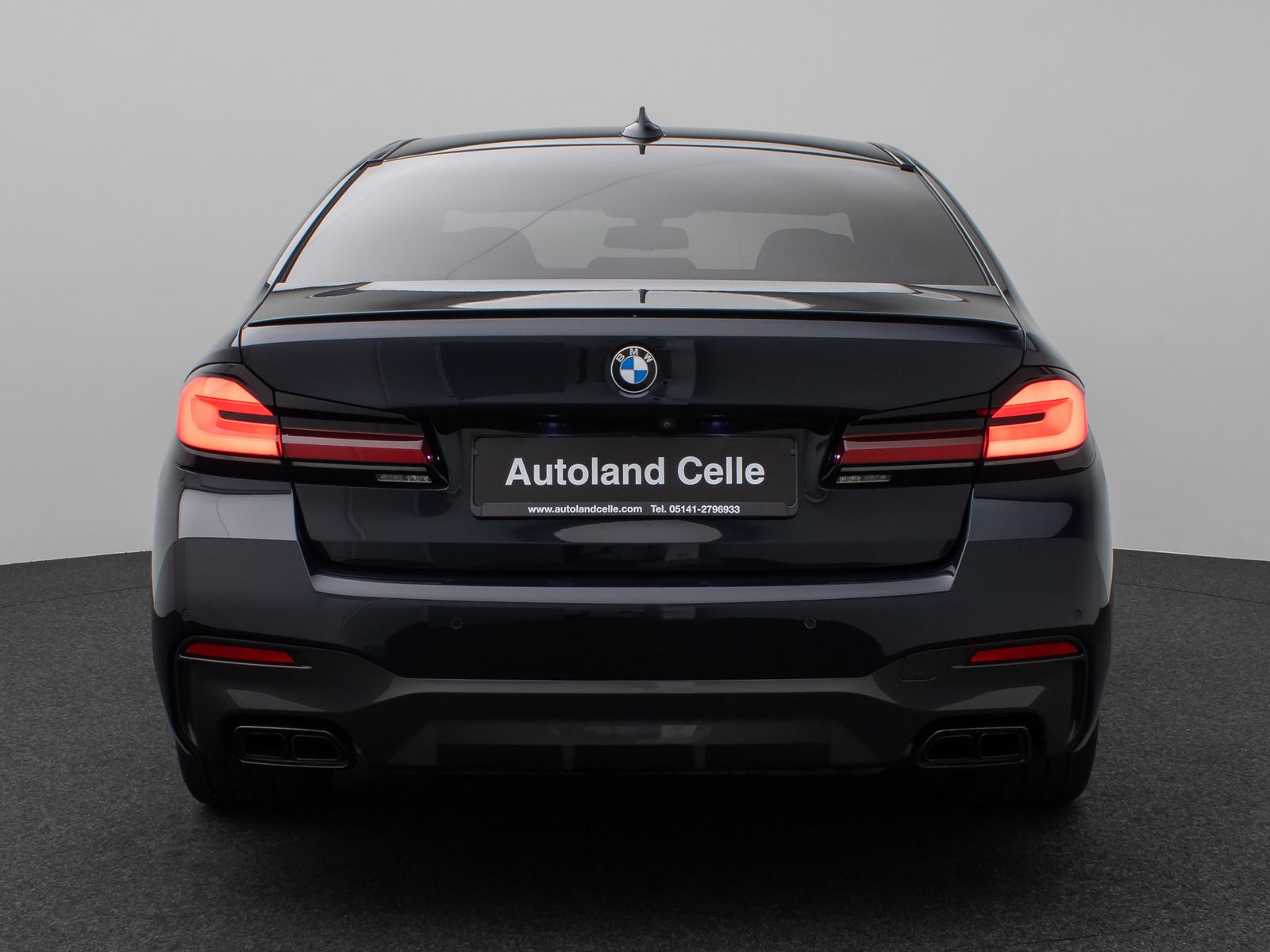 Fahrzeugabbildung BMW M550i xD Glasdach Laser 360°HUD DAB H/K SoftCl