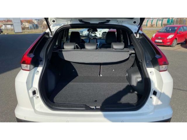 Fahrzeugabbildung Mitsubishi Eclipse Cross Plug-In Hybrid 4WD Intro Edition