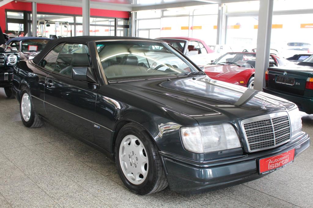 Mercedes-Benz CE 300