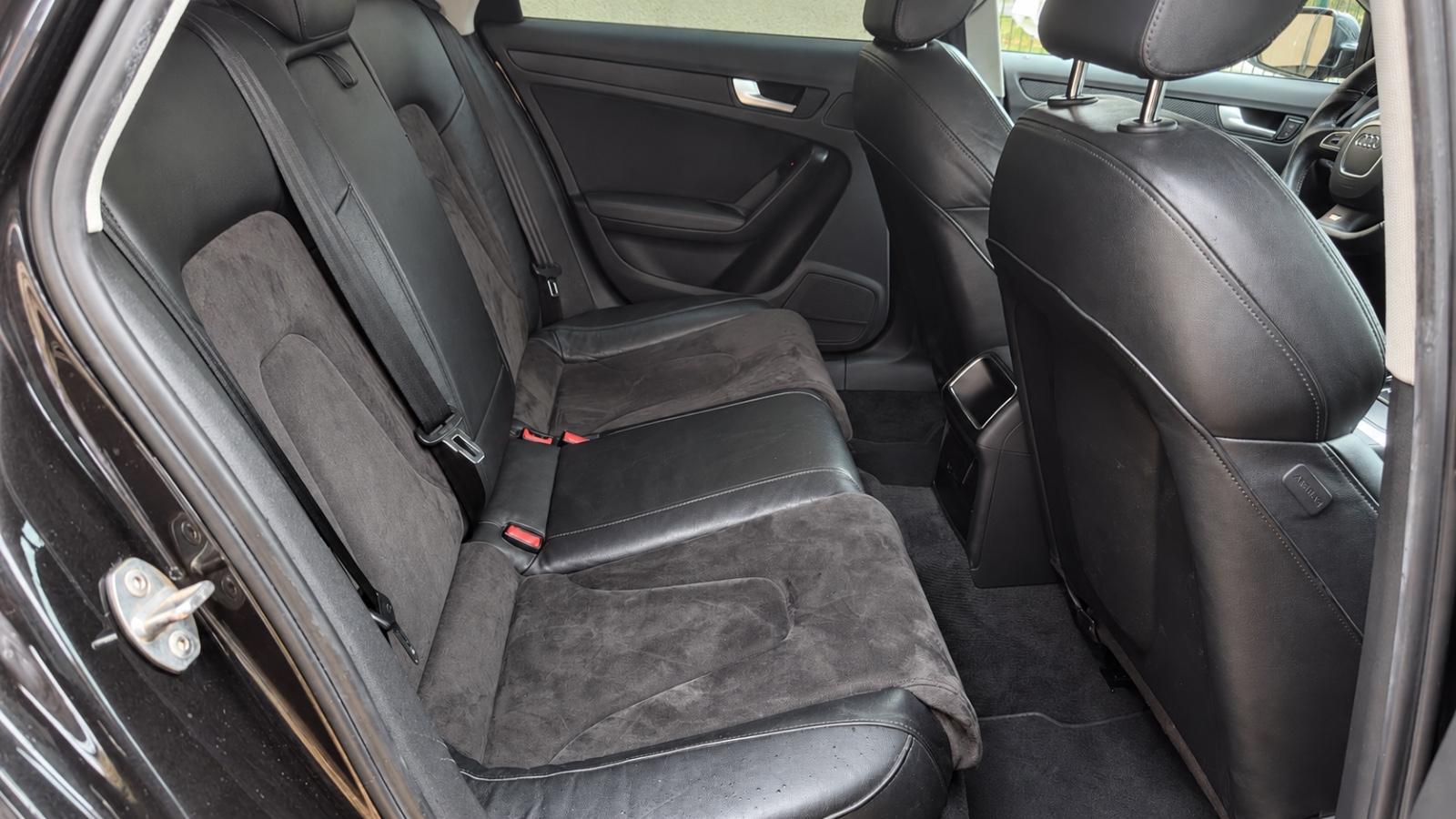 Audi A4 2009 — photo 29
