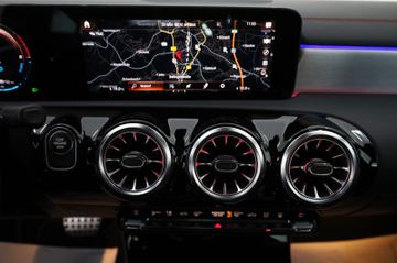 Mercedes CLA 250 Shooting Brake - 12