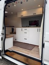 Volkswagen Crafter TOP Ausbau - Wohnwagen & Wohnmobil in Kassel