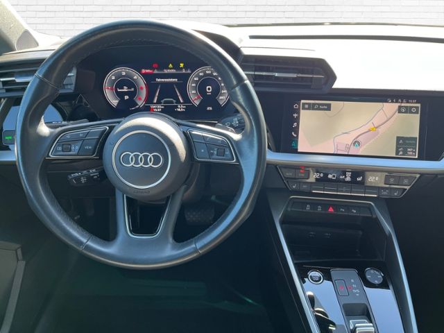 Fahrzeugabbildung Audi A3 Sportback 35 TDI S tronic KLIMA NAVI