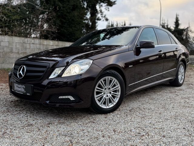 Mercedes-Benz E 220 CDI Limousine Xenon/Navi/PDC/Schiebedach