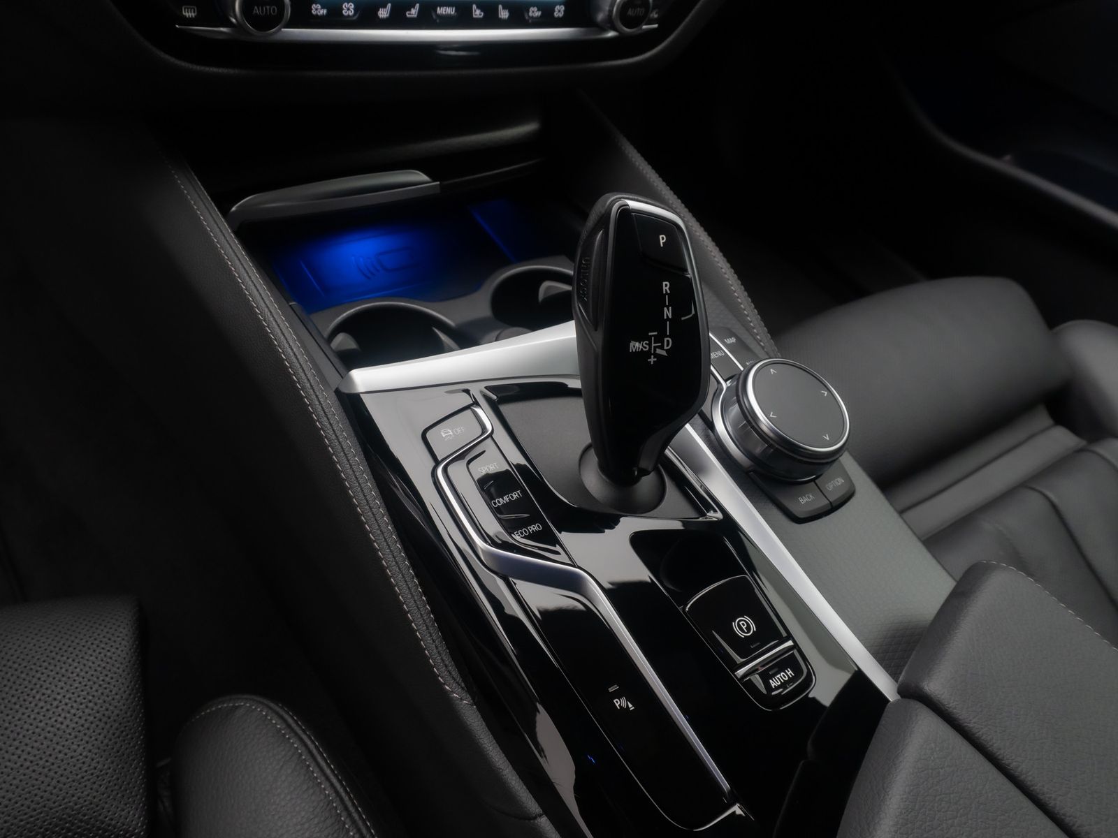 Fahrzeugabbildung BMW 540d xD M Sport Massage HUD Laser Belüftung 20"