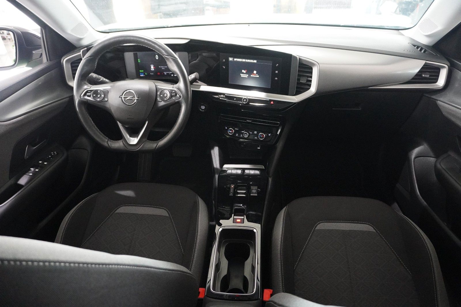 Fahrzeugabbildung Opel Mokka-e EDITION 3-PHASIG NAVI/LED/KAMERA/SH/DAB+