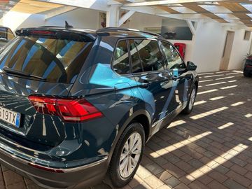 Volkswagen Tiguan - 3