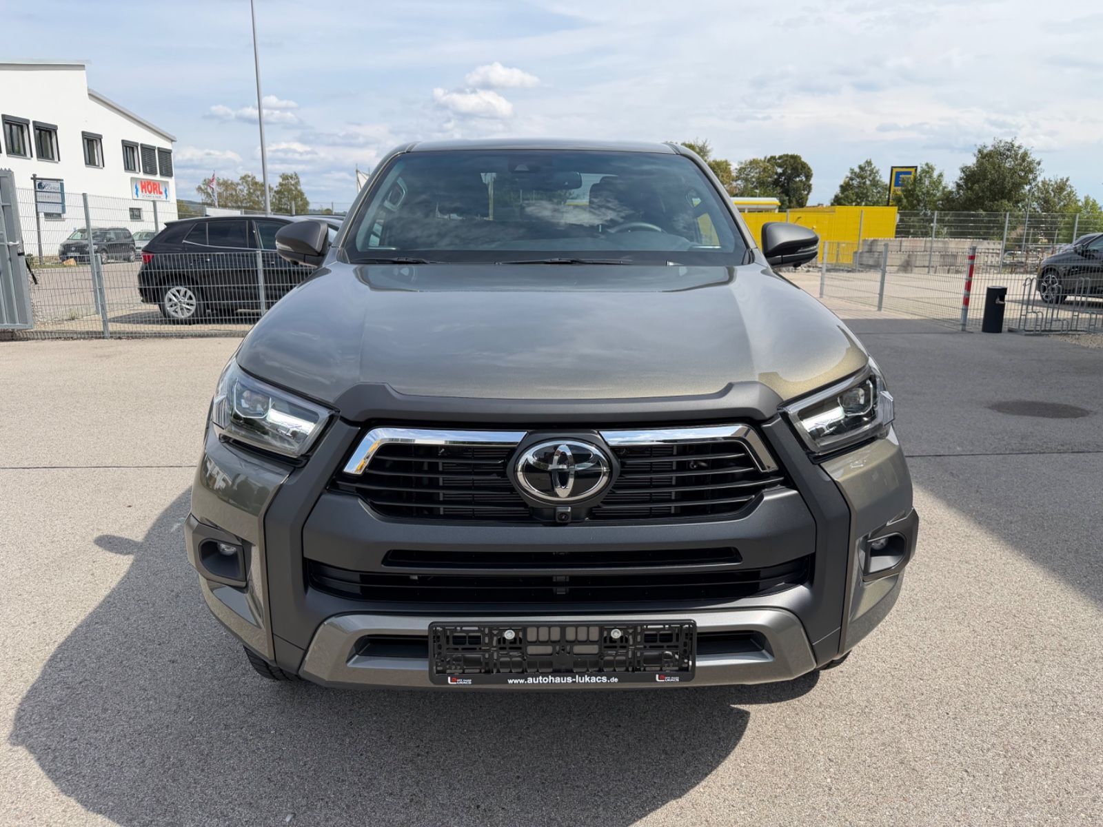 Toyota Hilux Double Cab INVICIBLE 4x4 Rollo & Bügel*AHK imagem 2