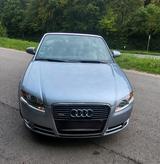 Audi A4 2.0 TFSI multitronic Cabriolet - - Audi A4: Blau, Teilleder