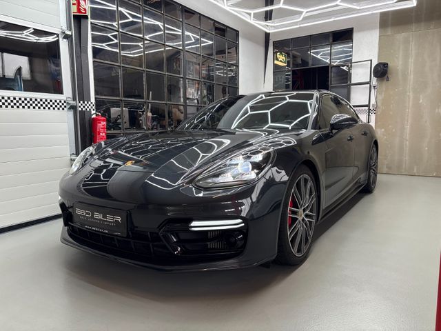 Porsche Panamera GTS Sport Turismo GTS