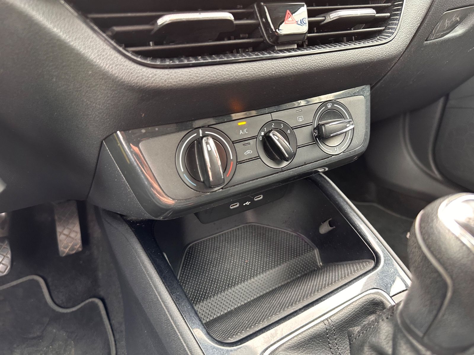 Fahrzeugabbildung SKODA Fabia 1.0 MPI Ambition APP/Klima/GJR