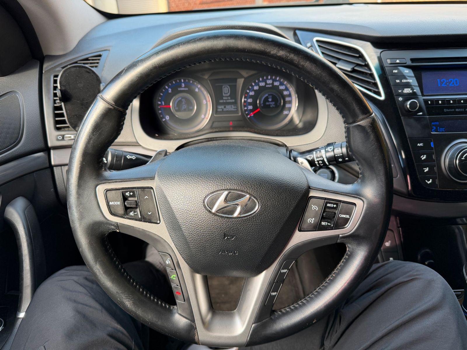 Hyundai i40 2013 — photo 10