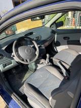 Renault Clio Expression 1.2 16V 55kW - Renault Clio: Expression 16v