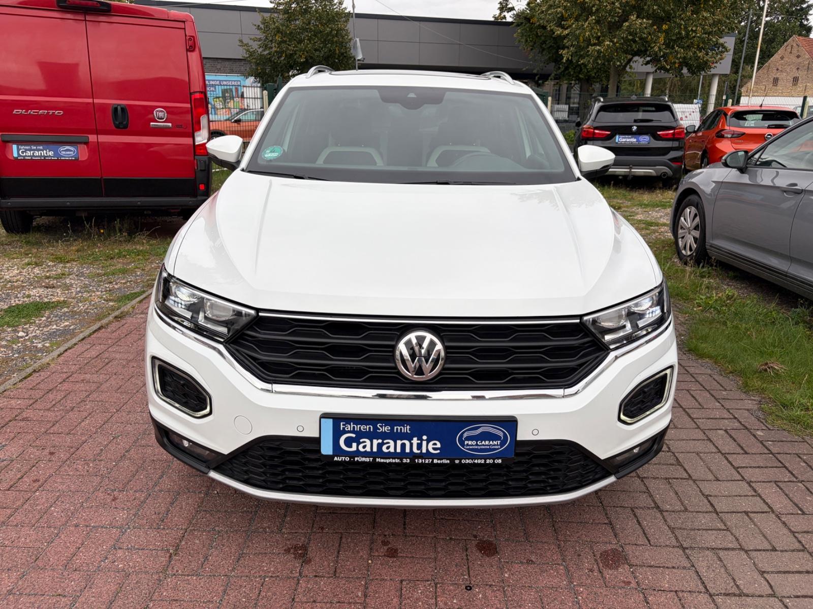 Volkswagen T-Roc Sport 4Motion+AUTOM+NAVI+TEMPOM.+PANOD.+++