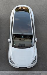 Tesla Model Y RWD AHK LFP Komfort Display - Tesla Model Y AHK Gebrauchtwagen