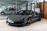 Ferrari 296 GTS | 200km | Grigio Scuro | JBL | Lift - Ferrari 296 GTS aus 2024
