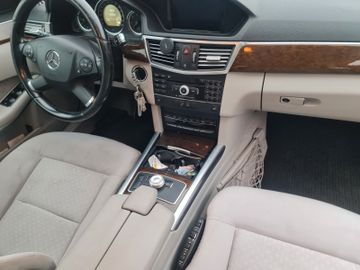 Mercedes E 350 - 9