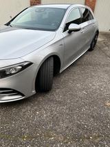 Mercedes-Benz A 35 AMG Mercedes-AMG A 35 4MATIC DCT Merced... - silberne Mercedes-Benz A 35 AMG