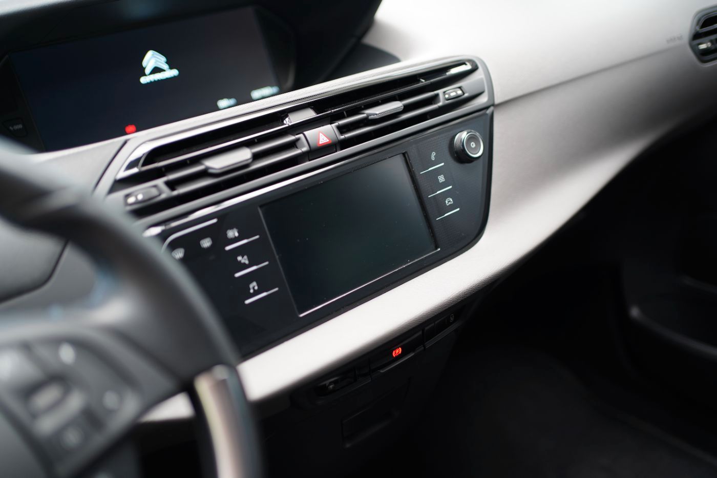 Fahrzeugabbildung Citroën C4 Picasso PureTech 130 Selection Navi DAB AHK