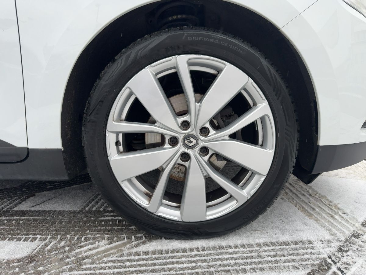 Fahrzeugabbildung Renault Scenic LIMITED Deluxe TCe 140 SHZ Kamera Navi