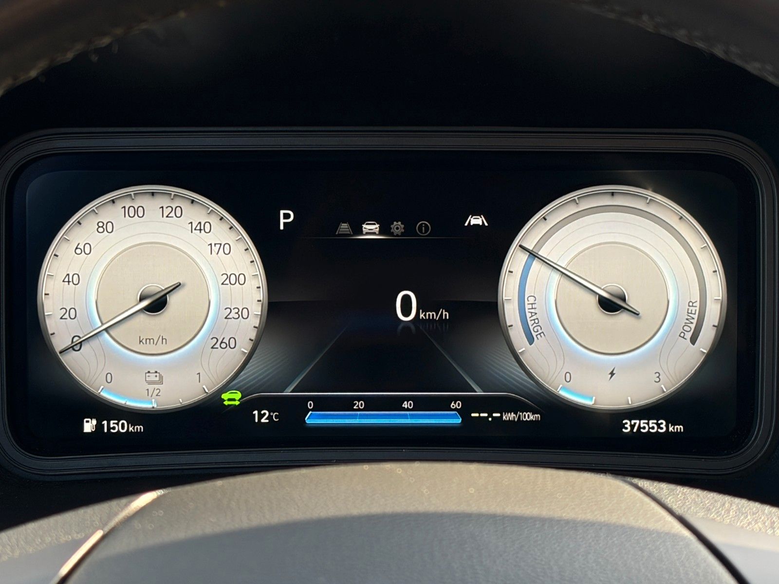 Fahrzeugabbildung Hyundai KONA E Select ACC PDC LFA LKA SHZ LHZ CarPlay