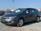 Opel Astra J Sports Tourer Design*1.Hand*Scheckheft* - Opel Astra aus 2011: J