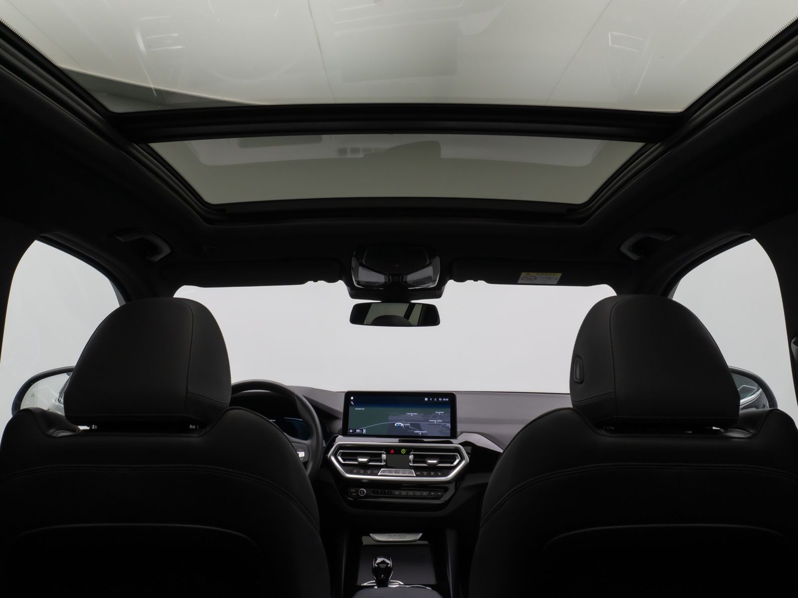 Fahrzeugabbildung BMW X3 xD30e Panorama Kamera HUD H/K Komfort Sport