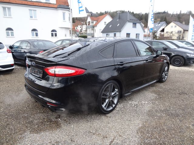 Fahrzeugabbildung Ford Mondeo Lim. ST-Line/LED/Leder/Pano/Navi/67.500km