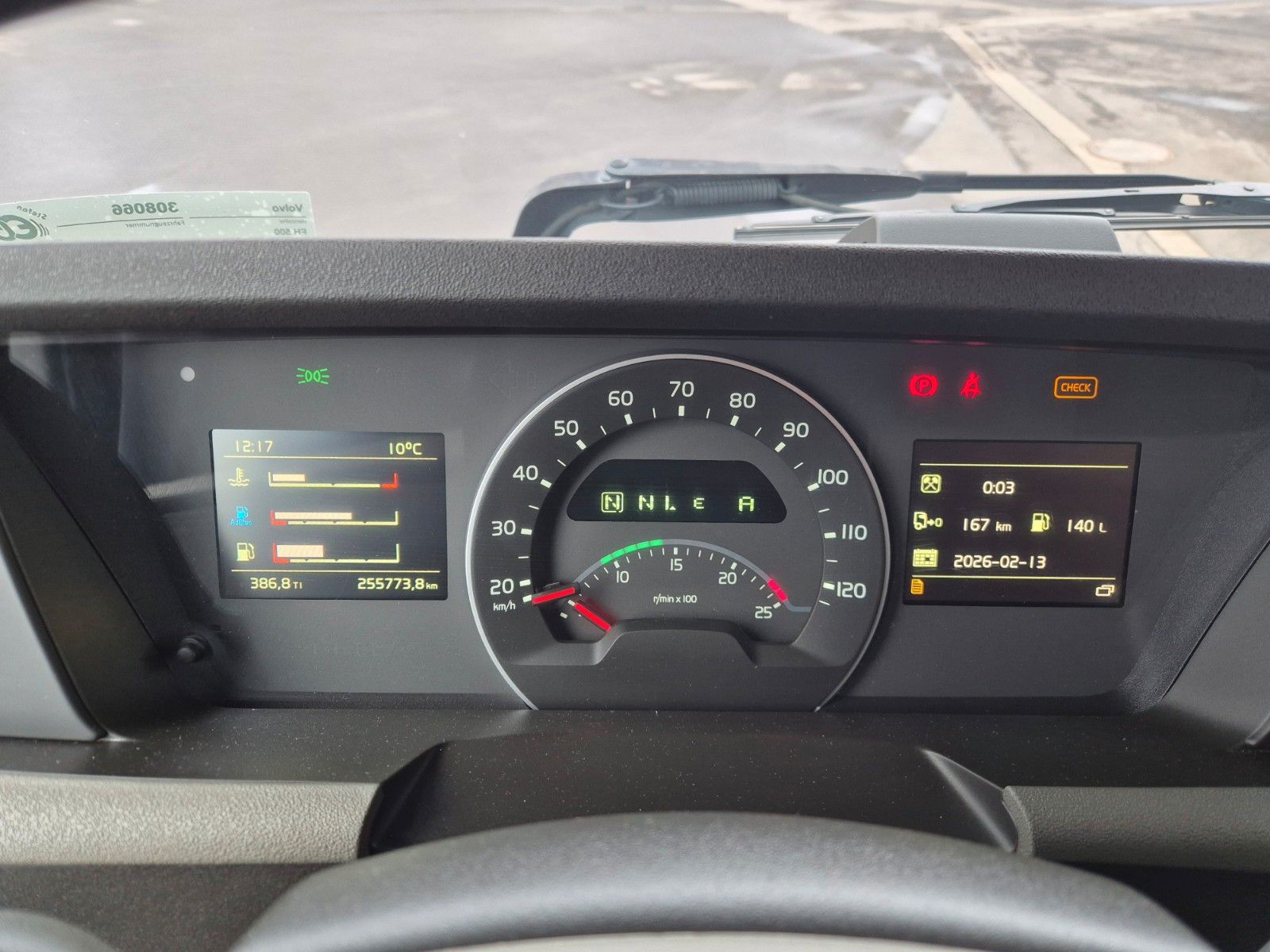 Fahrzeugabbildung Volvo FH 500 Heckkran MKG HLK341SHP Funk AHK