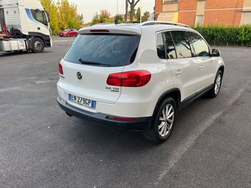 Volkswagen Tiguan - 6