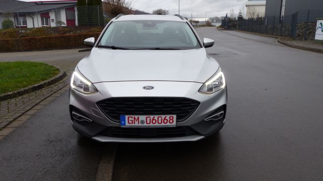 Ford Focus Turnier Active X,AHK,LED,1.Hand