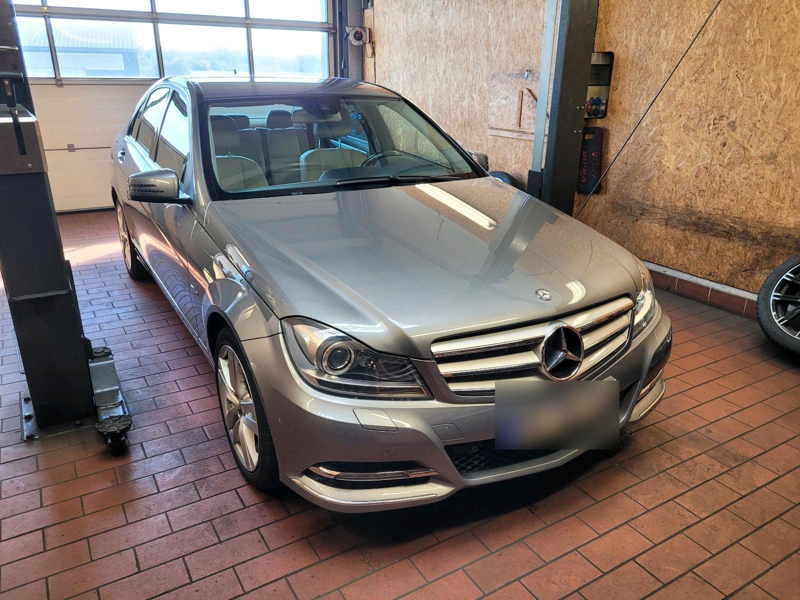 Mercedes-Benz C 180