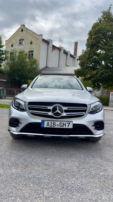 Image of Mercedes-Benz GLC 250