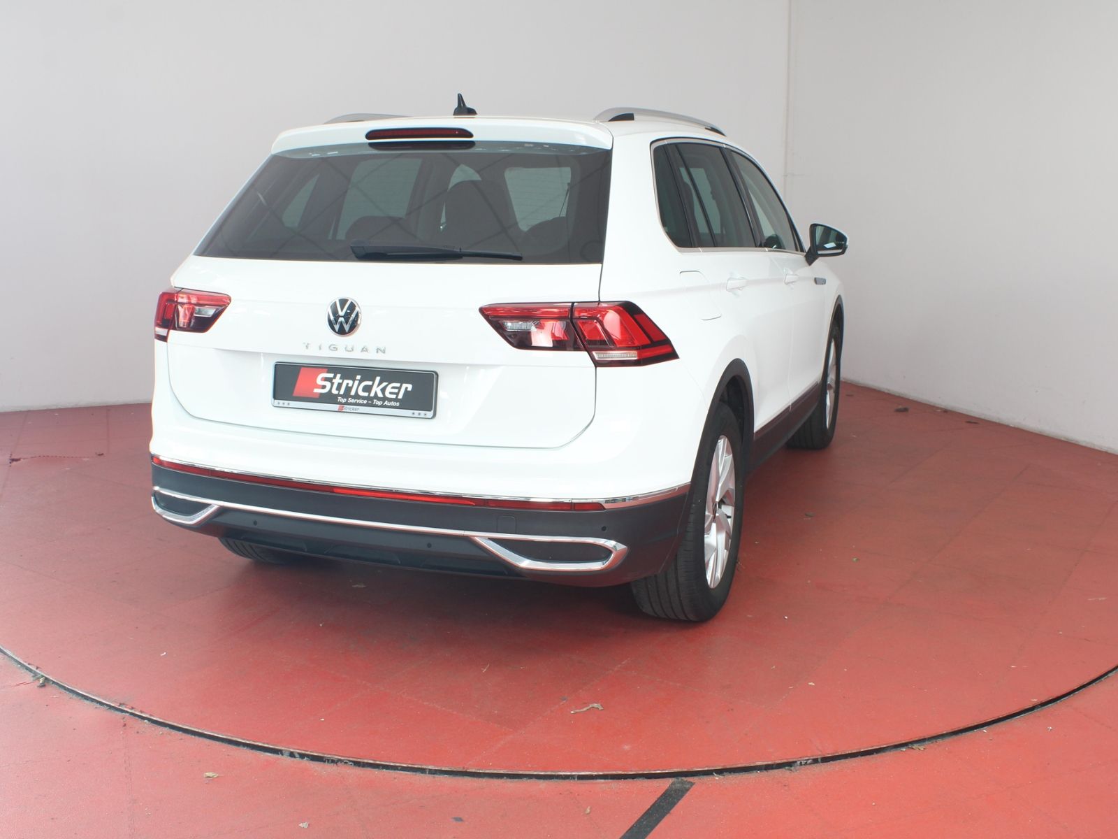 Volkswagen Tiguan Elegance 1.5TSI DSG 267,-ohne M foto 2