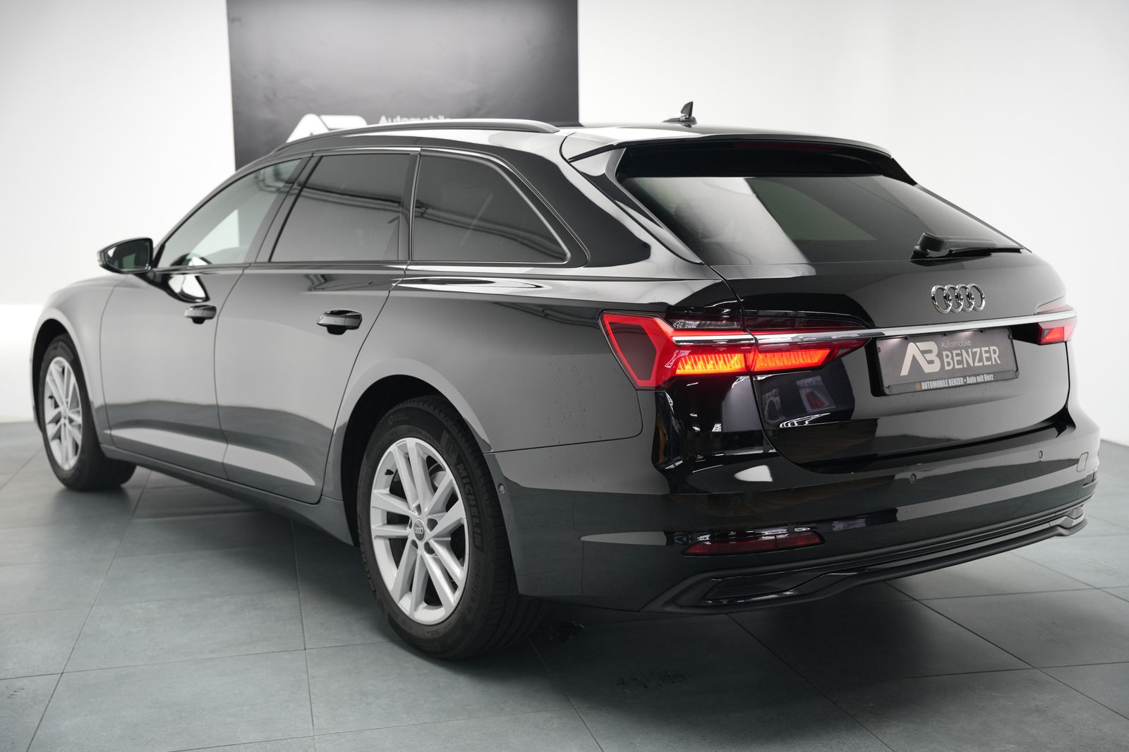 Fahrzeugabbildung Audi A6 Avant 35 TDI *Virtual*Navi*SHZ*AHK*Klima*
