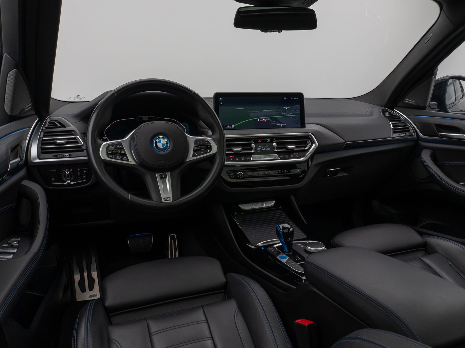 Fahrzeugabbildung BMW iX3 Impressive M Sport Panorama 360°HUD DAB H/K