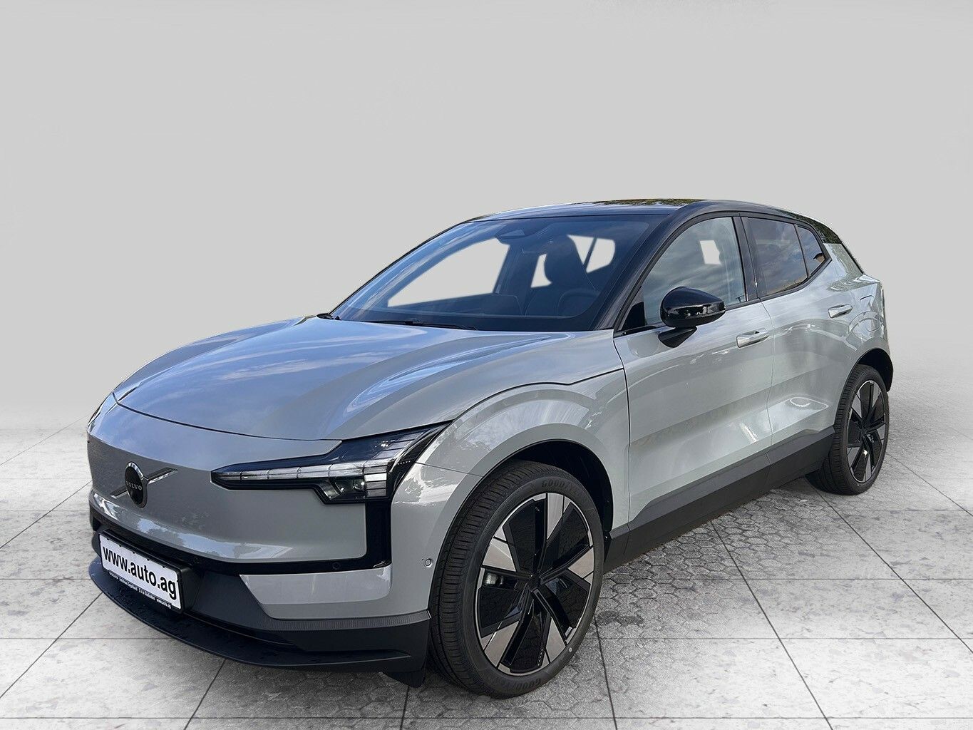 Volvo EX30 P5 Long Range Ultra imagem 2