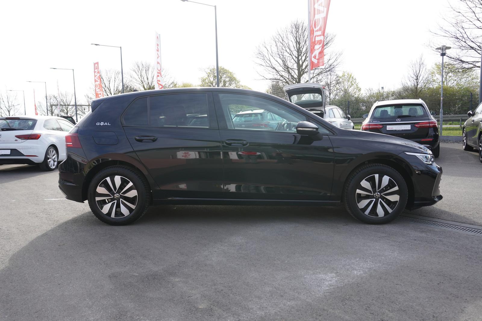 Volkswagen Golf VIII 1.5 eTSI Goal DSG LED Navi App-Connect, миниатюра 4