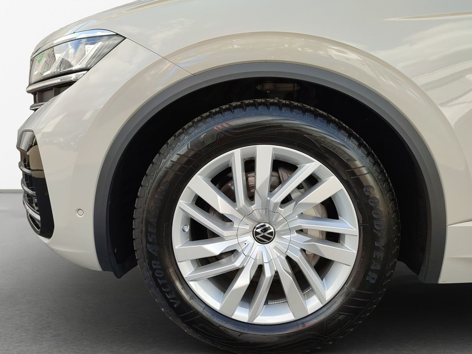 Volkswagen Touareg - Bild 15