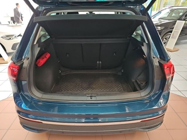 Fahrzeugabbildung Volkswagen Tiguan 1.5 TSI DSG Life AHK RFK El.HECKKL. APP S