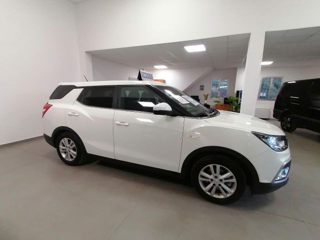 Ssangyong XLV 1.6 2WD Bi-fuel GPL, Gancio traino