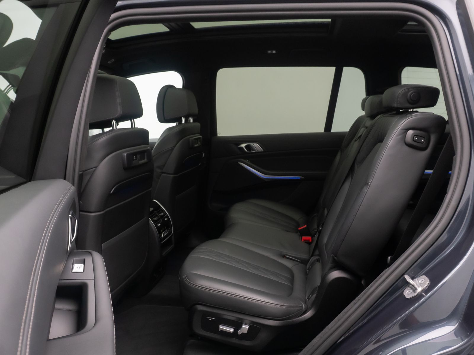 Fahrzeugabbildung BMW X7 xD40d MSport NightVis 360&deg;Laser SkyLounge 22"
