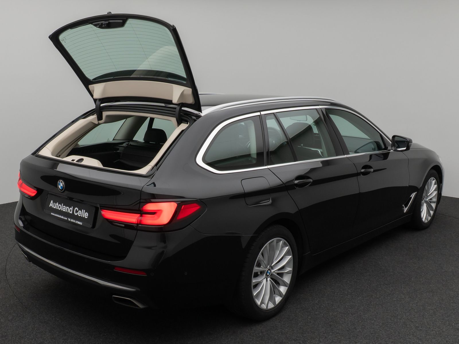 Fahrzeugabbildung BMW 540d xD Luxury Line Laser 360°HUD DAB HiFi AHK