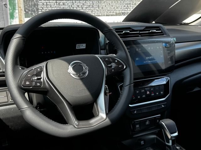 Fahrzeugabbildung KGM Tivoli Nomad Automatic*Klima*Navi*MJ25