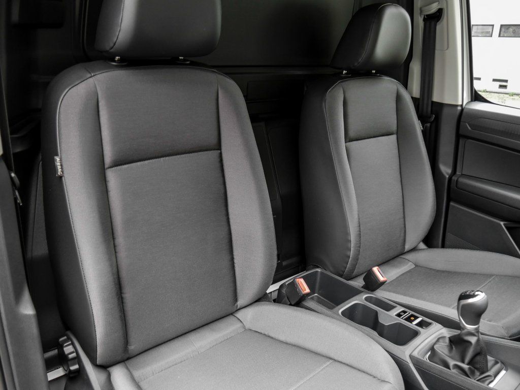 Fahrzeugabbildung Volkswagen Caddy Cargo 2.0 TDI PDC hinten