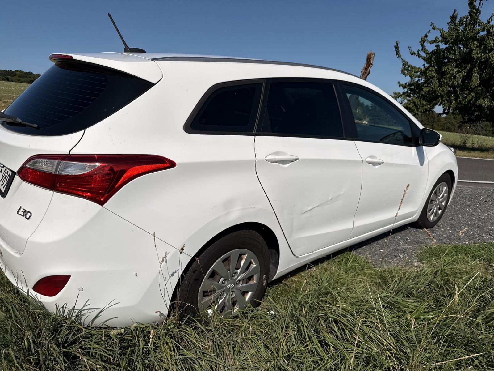 Hyundai i30 2015 — interior